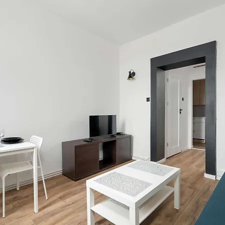 Jasne Studio Blisko Starego Browaru By Noclegi Renters