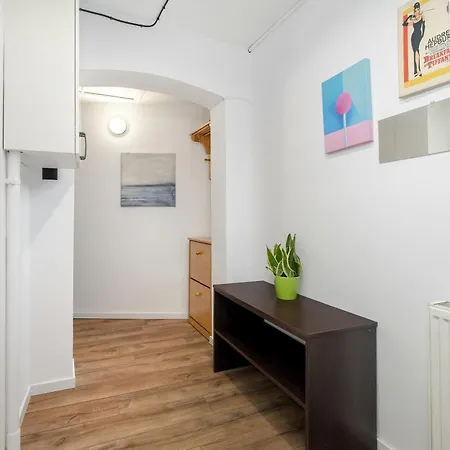 Апартаменты Jasne Blisko Starego Browaru By Renters *