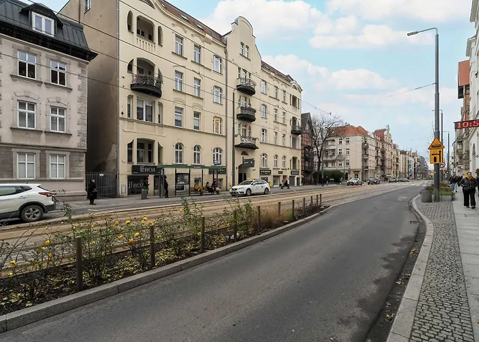 Wyjatkowe Jasne W Centrum Poznania By Renters شقة بوزنان