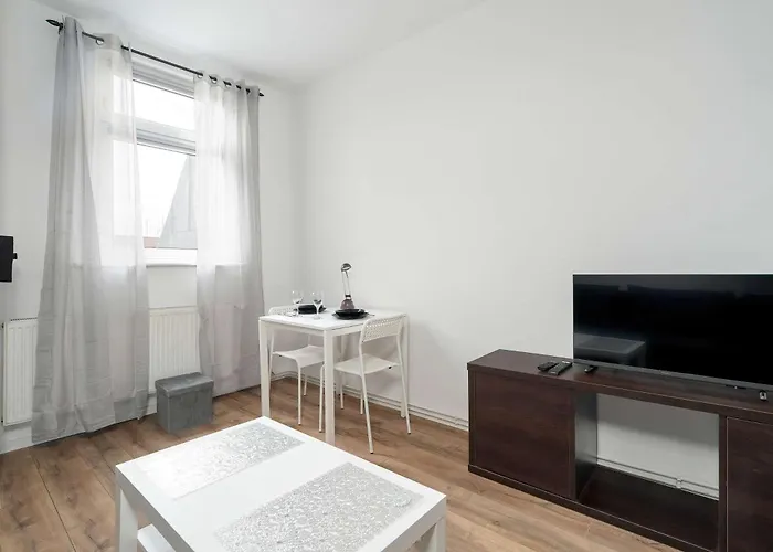 Wyjatkowe Jasne W Centrum Poznania By Renters *